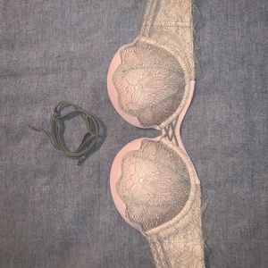 Victoria Secret Very Sexy strapless push-up bra
